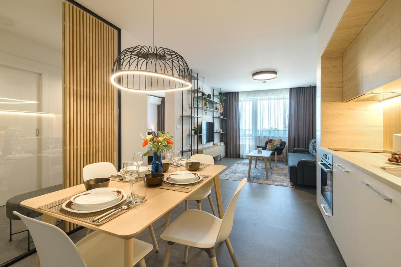 וארנה Nobile Apartment - Coral Residence Complex With Parking & Pool מראה חיצוני תמונה